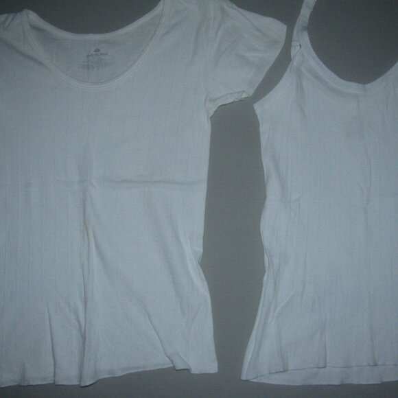 WOMENS NIGHT SET - 2 TANKS - I BOTTOM - I SHIRT- MEDIUM - Picture 3 of 5
